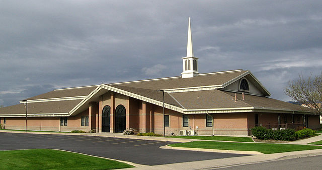 98d37-640px-lds_stake_center_in_west_valley_city252c_utah_2528cropped2529
